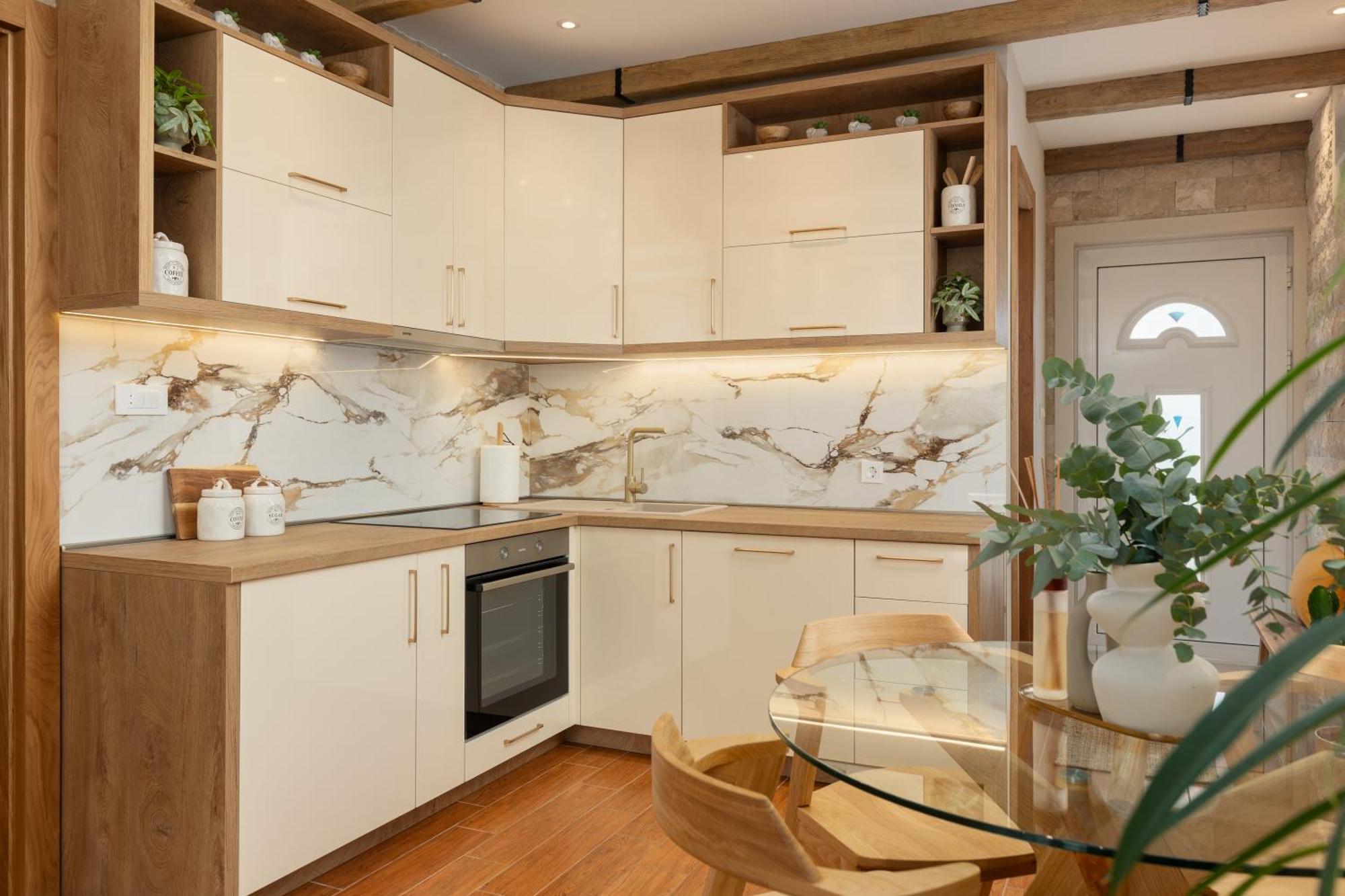 42° North Apartments Τίβατ Εξωτερικό φωτογραφία